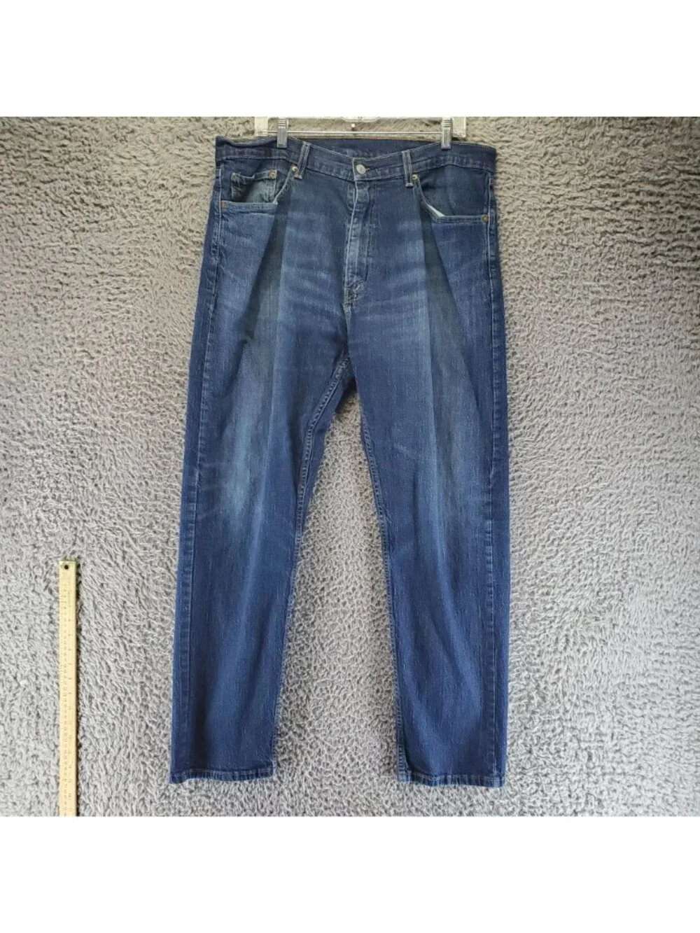 Levis Jeans Mens 38x32 Blue 505 Straight Leg Whiskering Denim *Read*